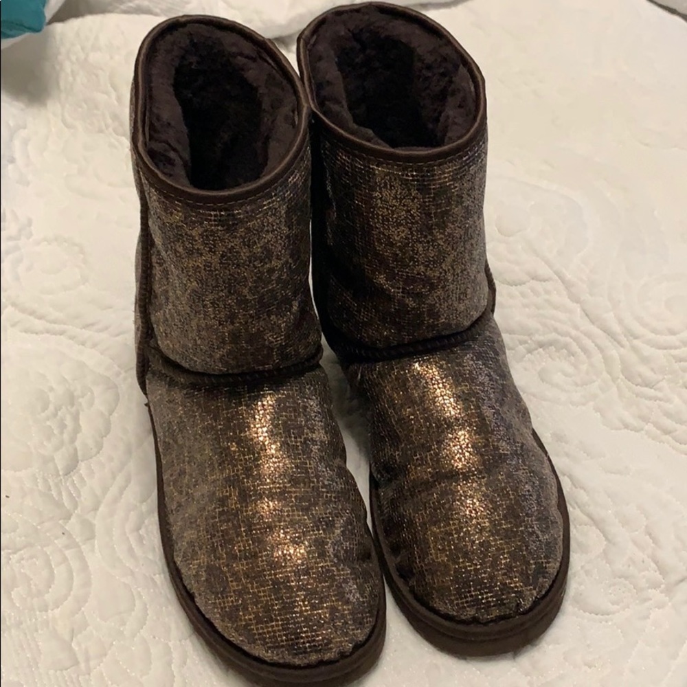 Sequin cheetah short classic UGGS
